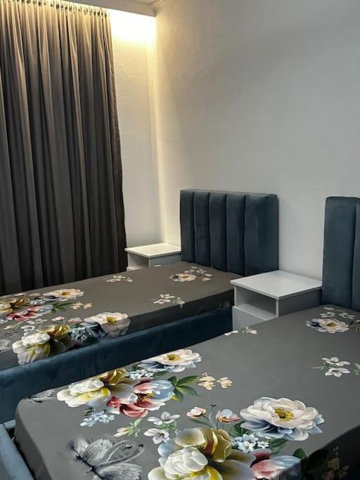 For Rent Villa *